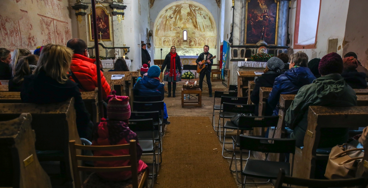 zahajeni adventu na mourenci - foto jitka markova - 291115